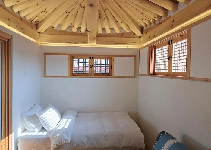 Seochon Moonlight Premium Han-ok 度假居 *